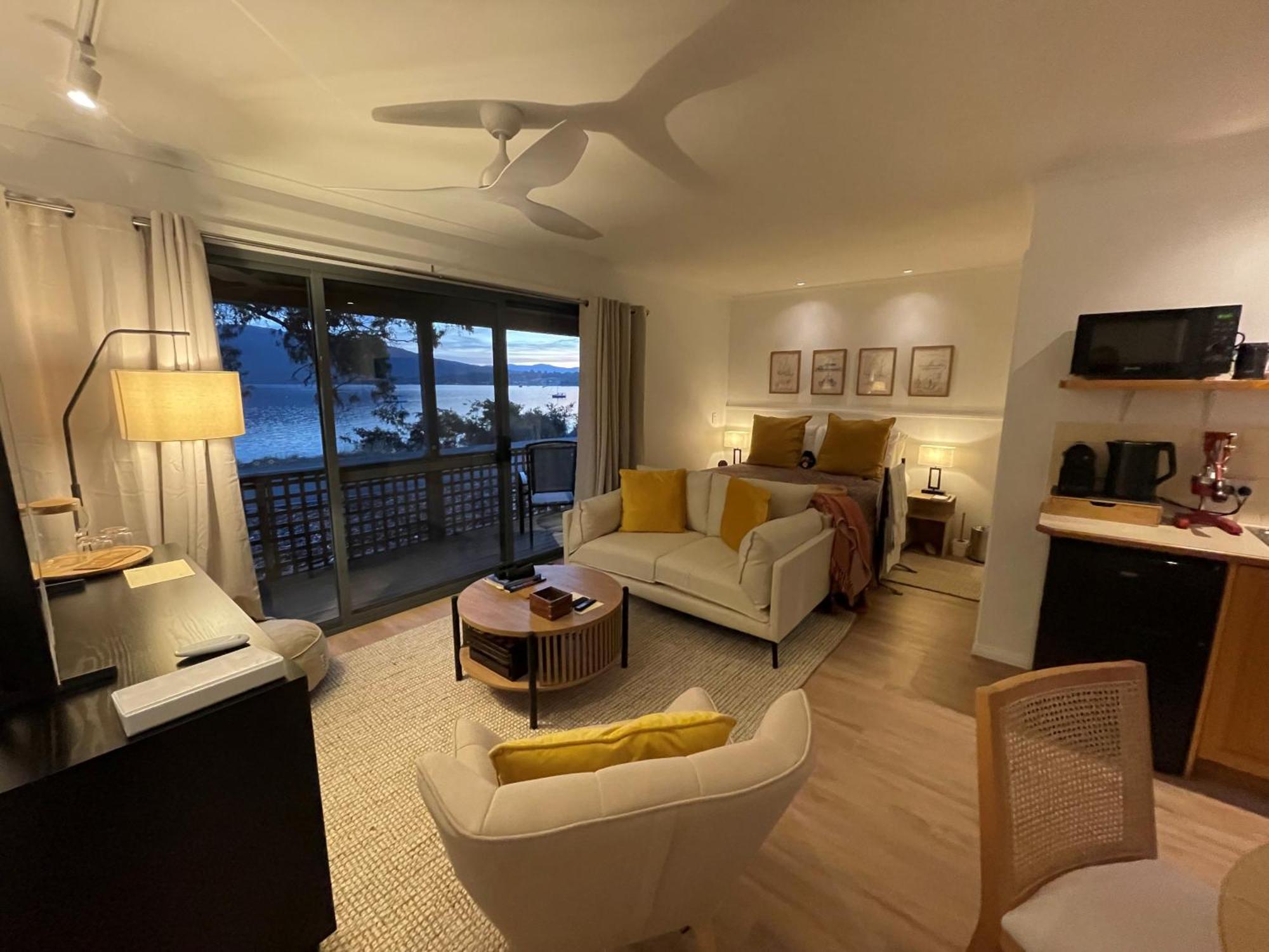 Driftwood Villa Dover Екстериор снимка