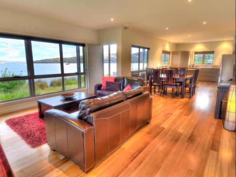 Driftwood Villa Dover Екстериор снимка